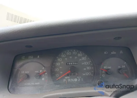 2000 Mercury Grand Marquis Ls from USA, damaged, VIN 2MEFM75W3YX671193